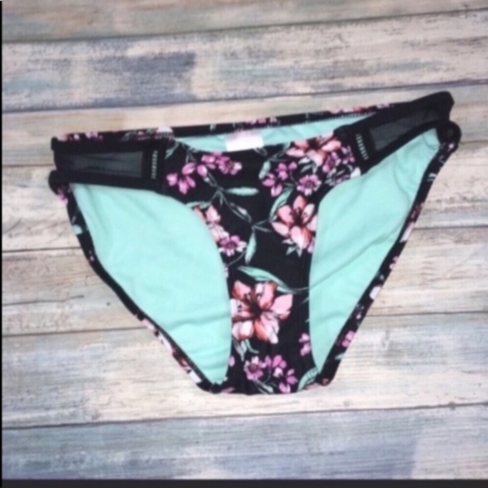 Xhilaration Floral Bikini Bottoms - Picture 2 of 4